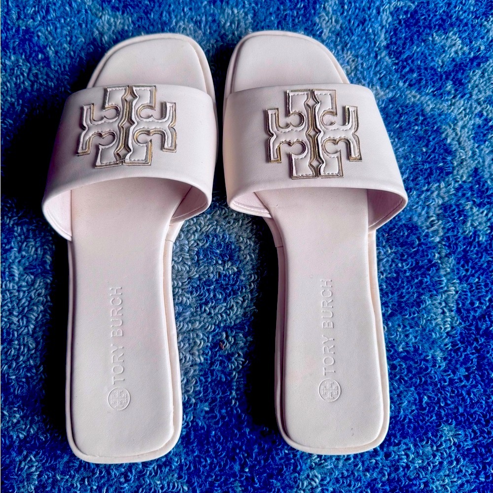 Tory Burch leather size 7 slides, cream/light beige color, beautiful